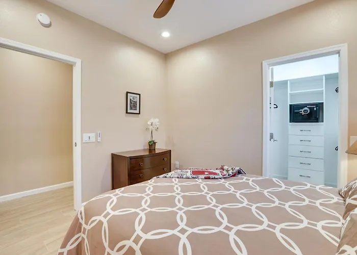 Hike & Golf! Extended W/ Pool Access